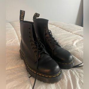 Dr. Martins boots, barely worn and in great condition